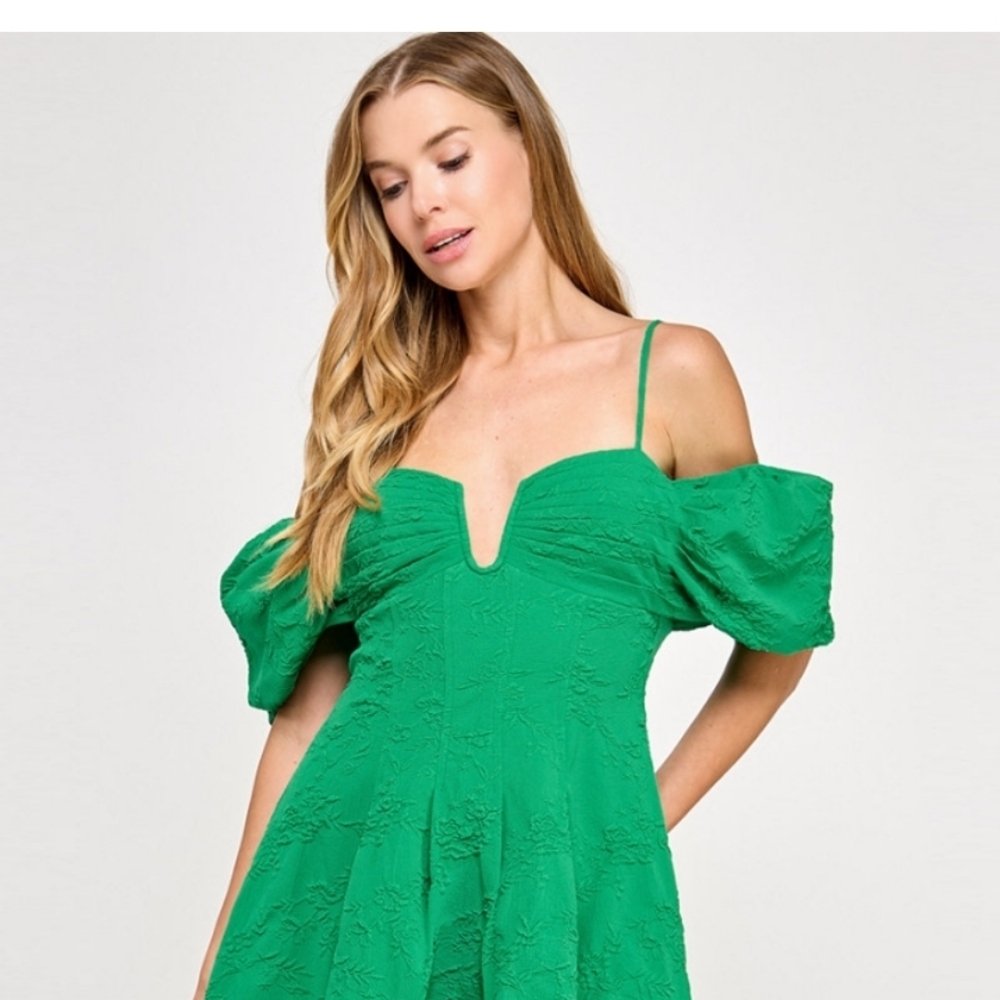 City Studio Green One-Shoulder Puff Sleeve Mini Dress